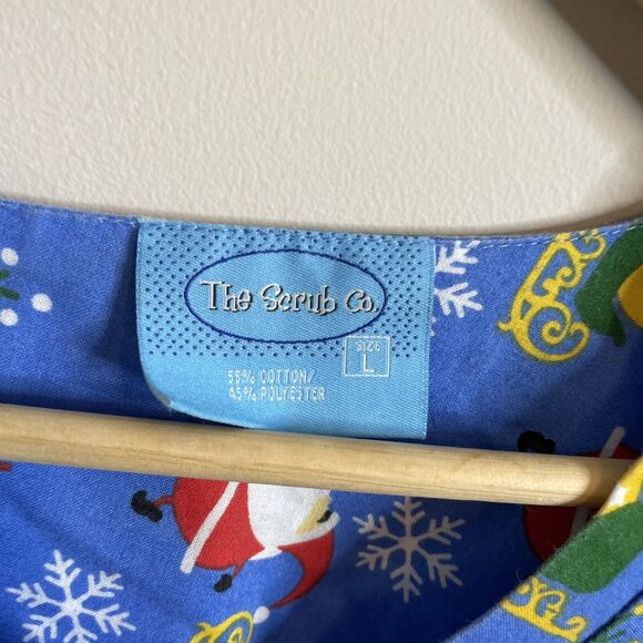 The Scrub Co Women’s Santa Scrub Top Blue With Adorable Santas Size Large - Picture 3 of 4